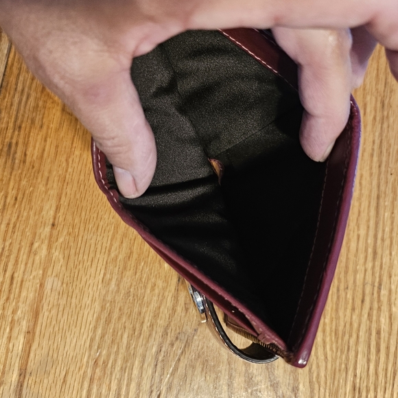 COACH Signature C canvas and leather wallet EUC - Picture 2 of 11